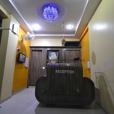 Hotel Madhava شيردي المظهر الخارجي الصورة