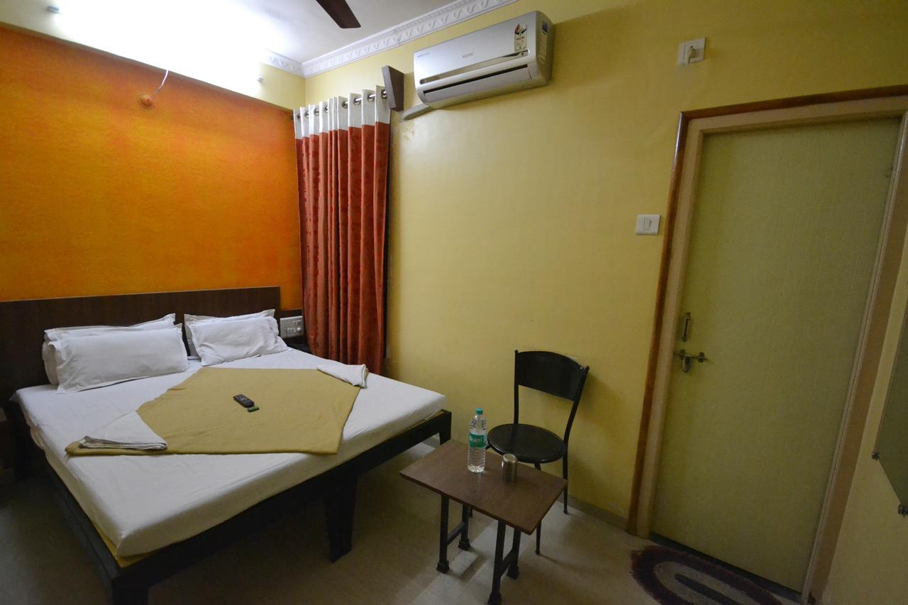 Hotel Madhava شيردي المظهر الخارجي الصورة