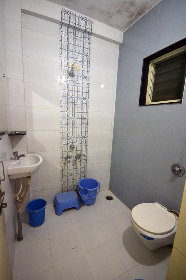 Hotel Madhava شيردي المظهر الخارجي الصورة