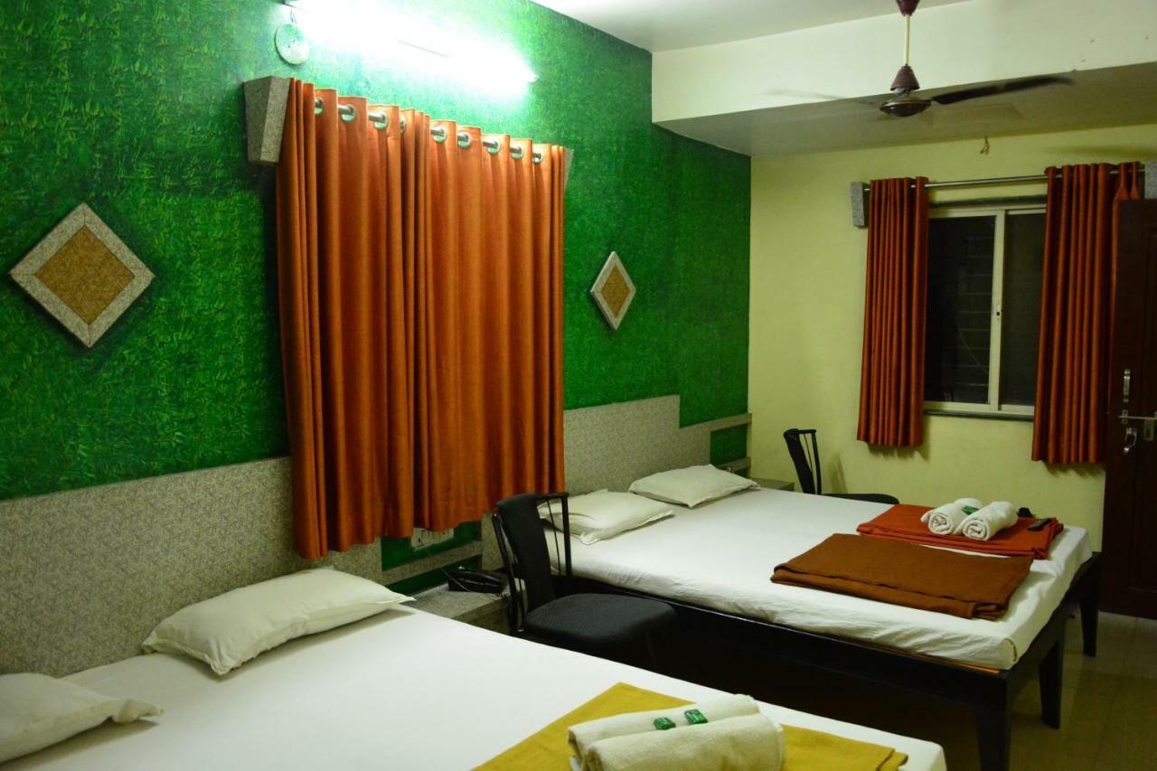 Hotel Madhava شيردي المظهر الخارجي الصورة